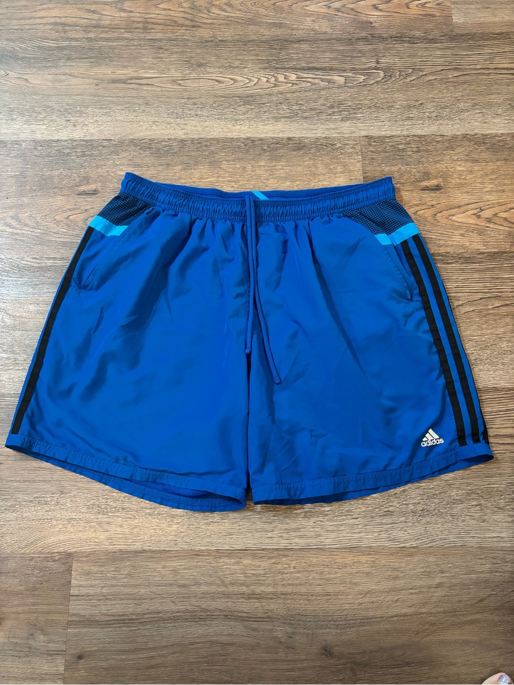 Adidas Men’s Blue Athletic Shorts size XL